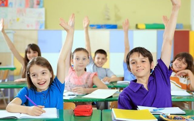 للمعلمين والمعلمات: عشر خطوات لكسب مشاعر طلابك