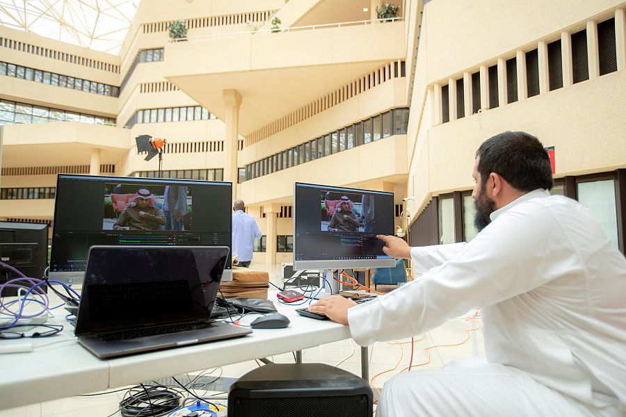 السعودية تفعل المدارس الافتراضية والتعليم عن بعد لمواجهة فيروس كورونا كوفيد-19 